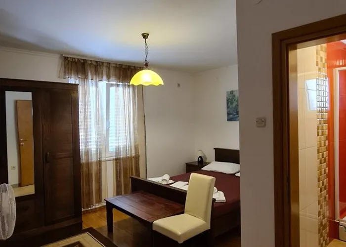 & Boksic アパート *