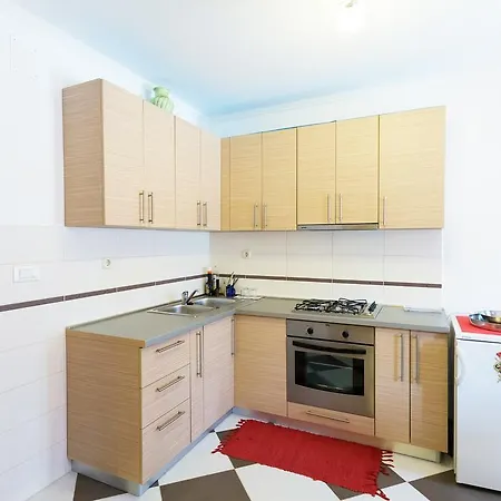 & Boksic شقة مْليني